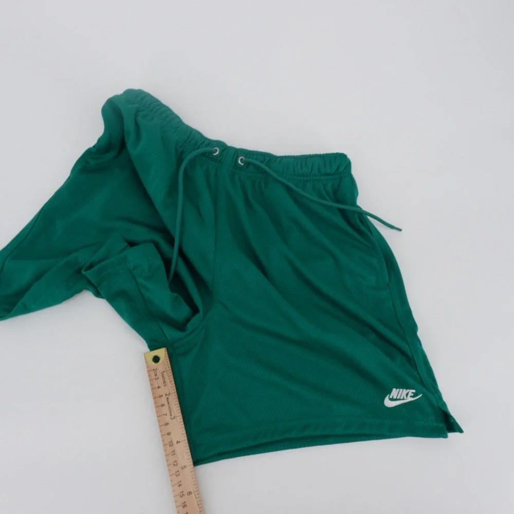 Nike Mens Mesh Flow Athletic Shorts Green Standard Fit Above Knee Small NEW